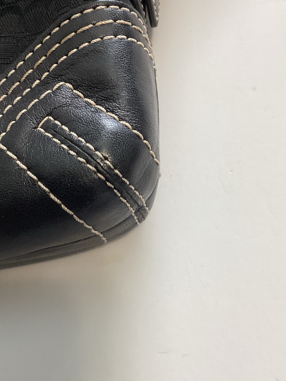 Coach Signature Black Shoulder Bag - Picture 7 of 14